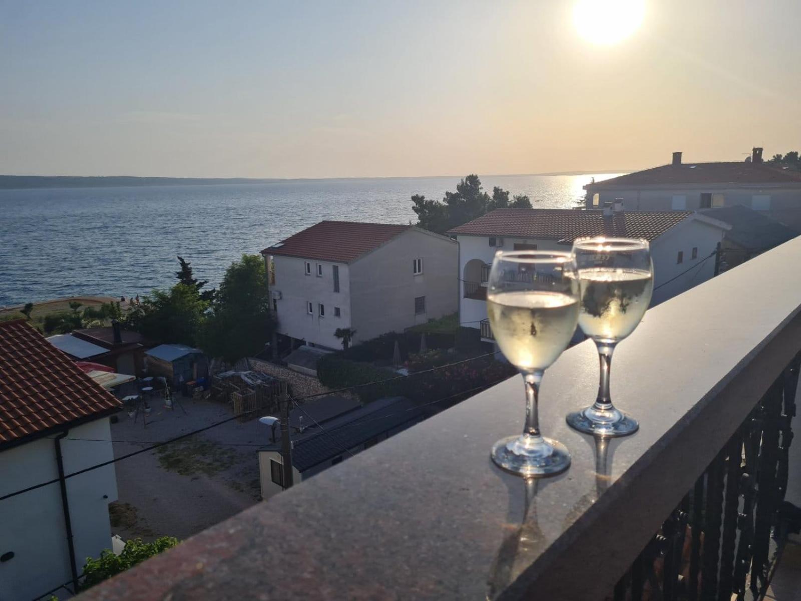 Apartments Europa Starigrad Paklenica Esterno foto