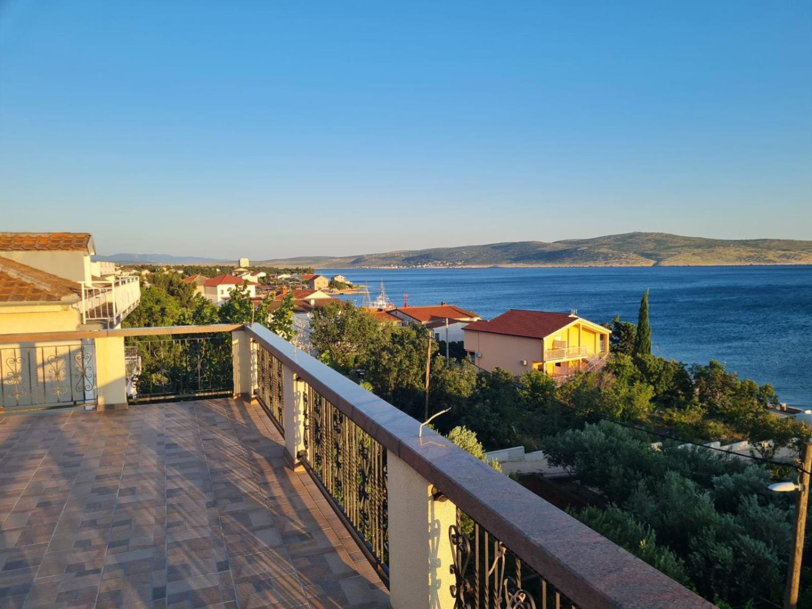 Apartments Europa Starigrad Paklenica Esterno foto