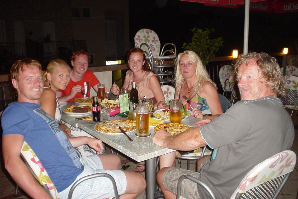Apartments Europa Starigrad Paklenica Esterno foto