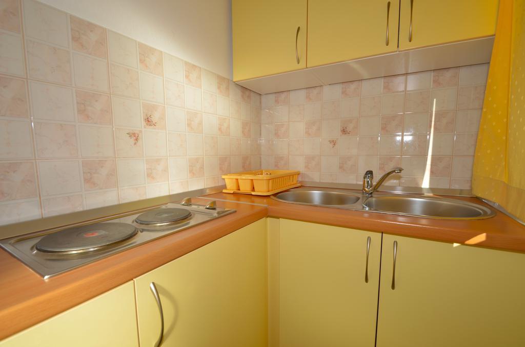 Apartments Europa Starigrad Paklenica Camera foto