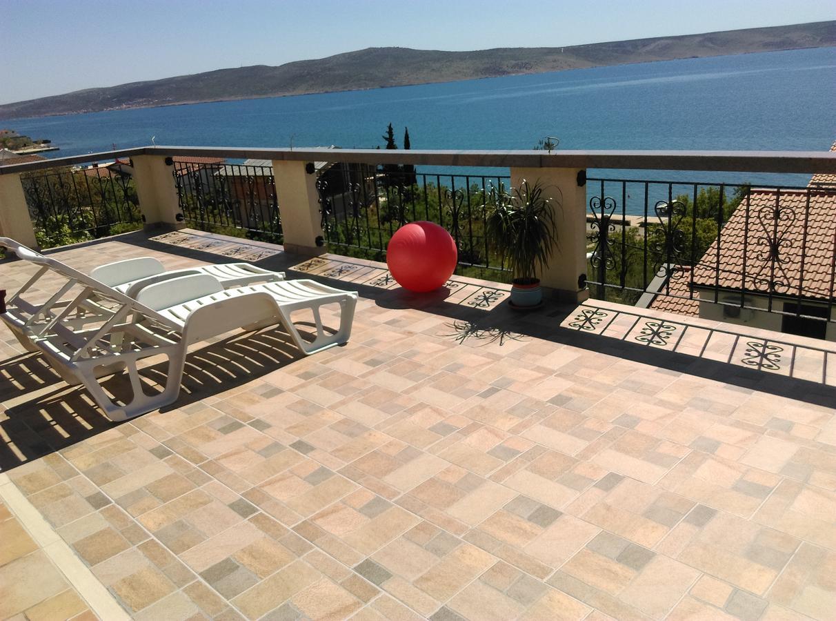 Apartments Europa Starigrad Paklenica Esterno foto
